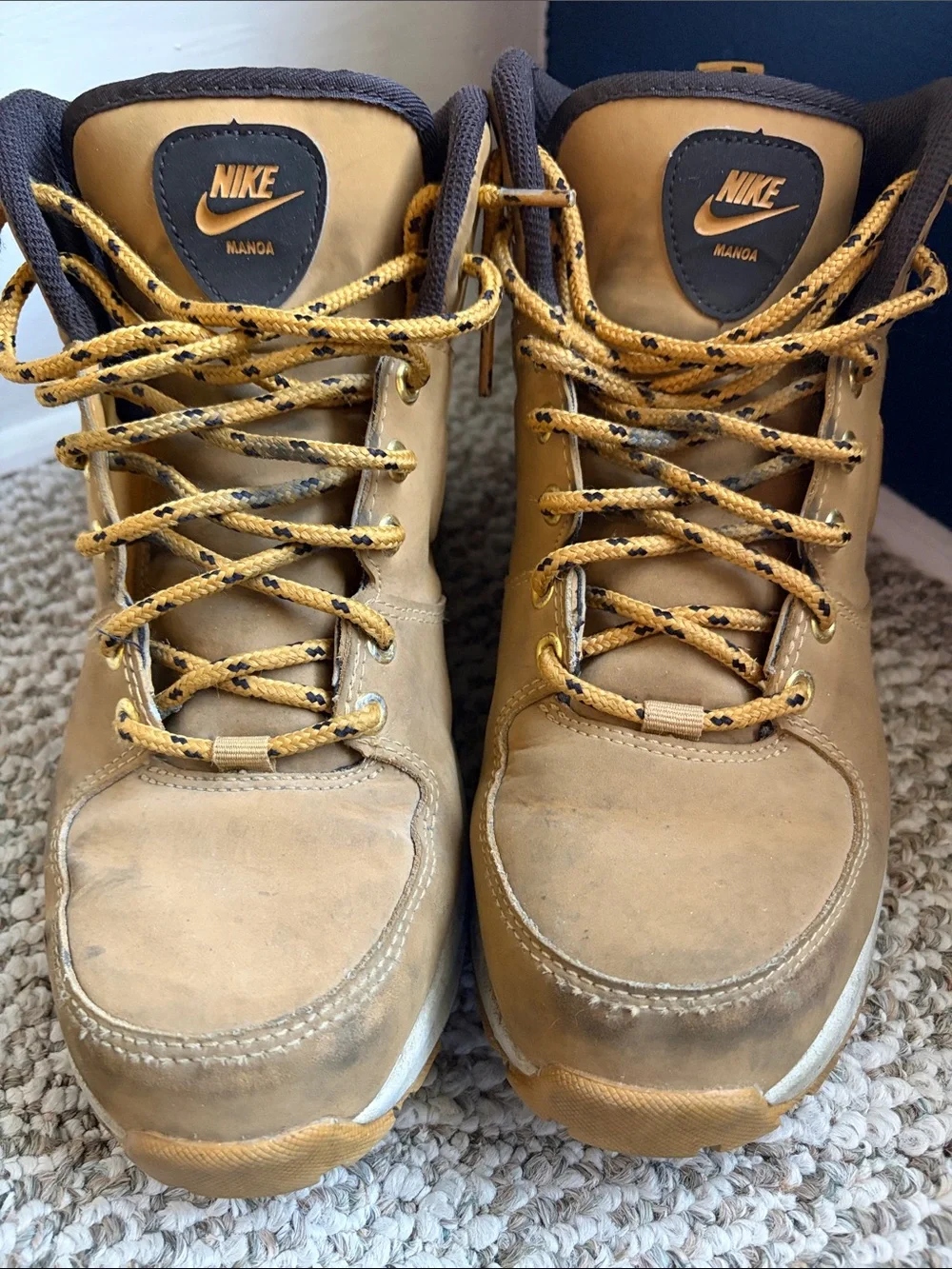 Nike Men’s Tan/Brown Work-Style Hiking Boots